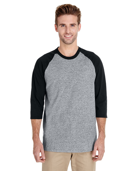 Gildan 3/4-Raglan Sleeve T-Shirt